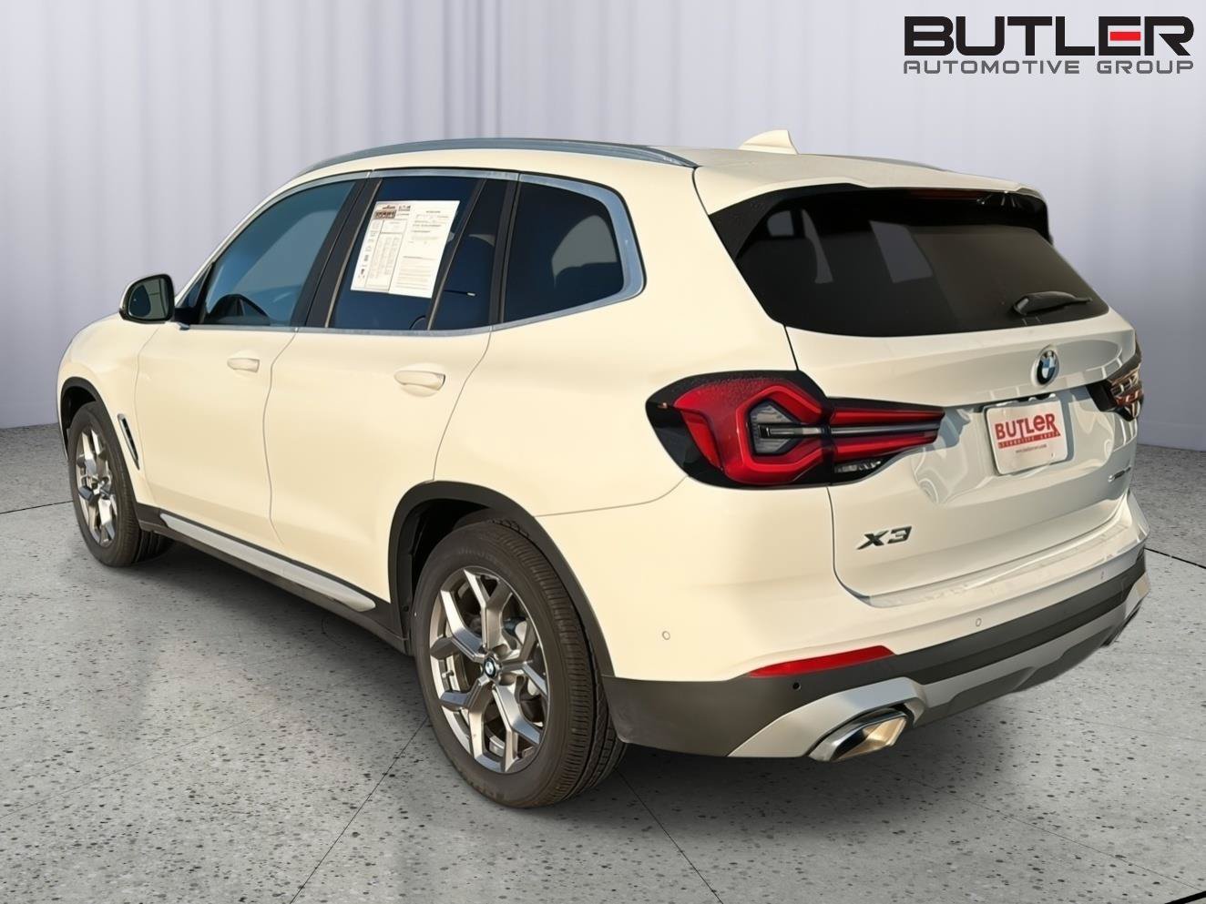 Used 2024 BMW X3 sDrive30i w/ Convenience Package RWD image 4