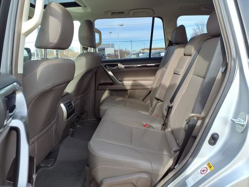 Used 2019 Lexus GX 460 460 image 26