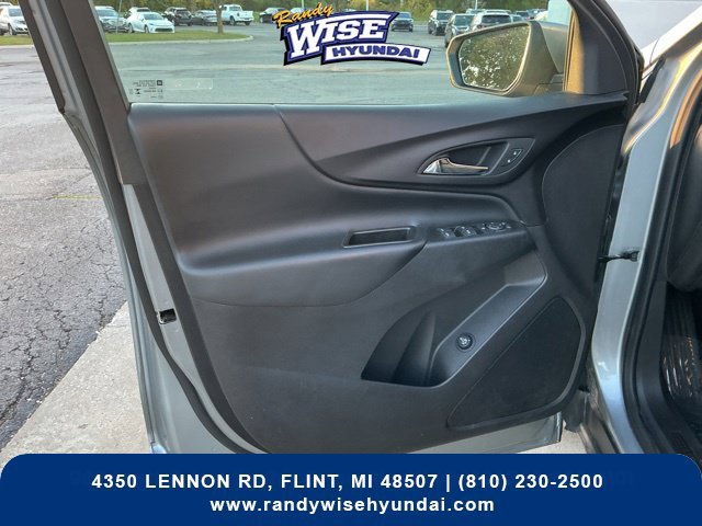 Used 2024 Chevrolet Equinox LT w/ Driver Convenience Package AWD/4WD image 15
