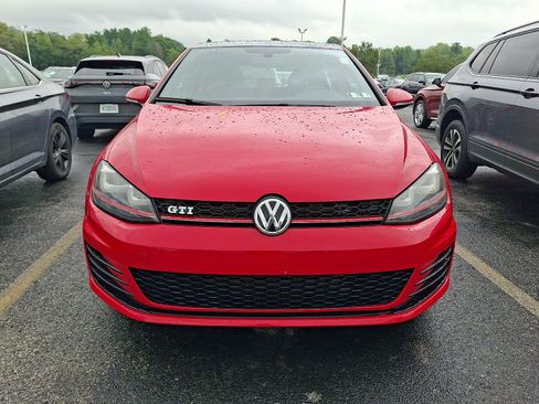 Used 2015 Volkswagen GTI 4-Door FWD image 2