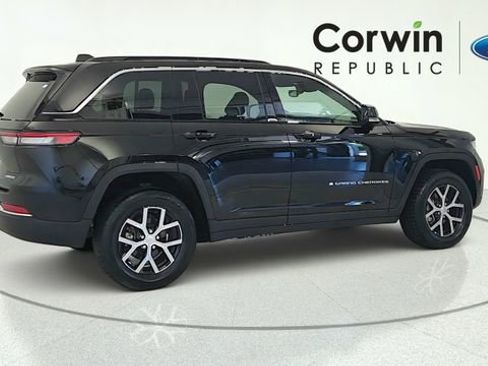 Used 2024 Jeep Grand Cherokee Limited AWD/4WD image 8