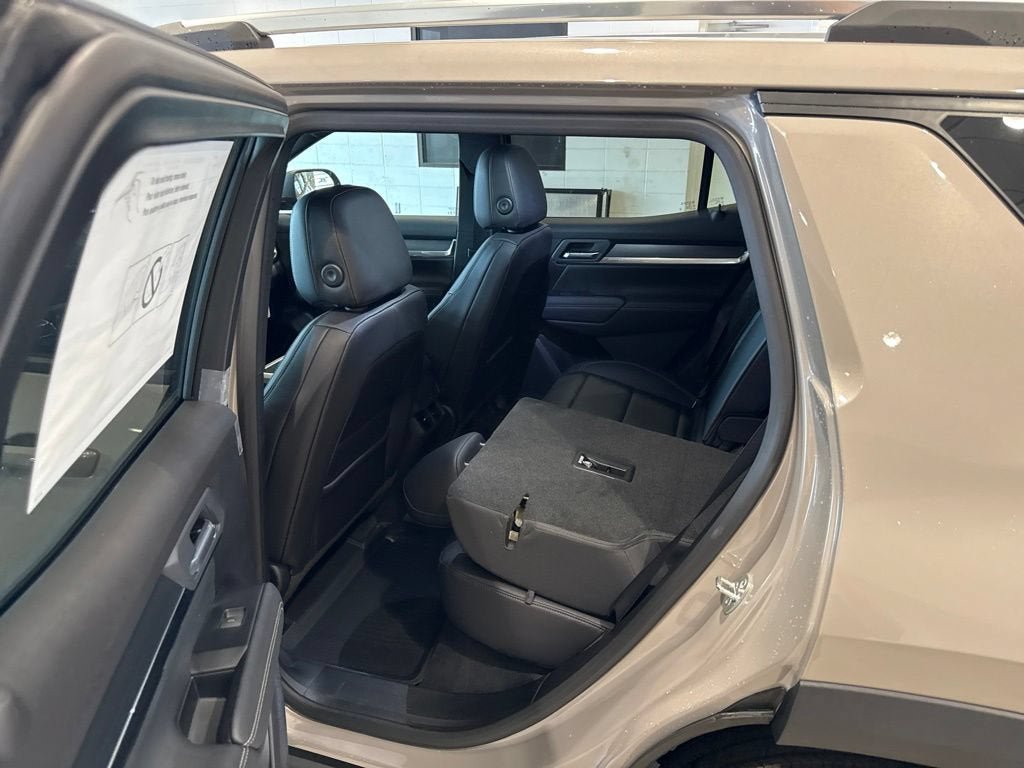 New 2027 GMC Terrain Elevation w/ Elevation Premium Package AWD/4WD image 20