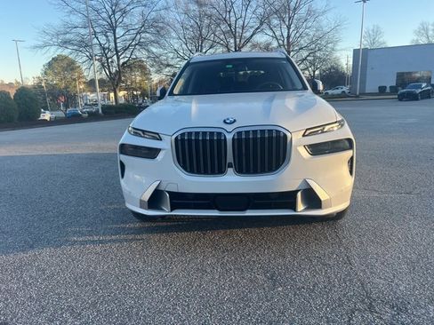 Used 2023 BMW X7 xDrive40i w/ Premium Package image 7