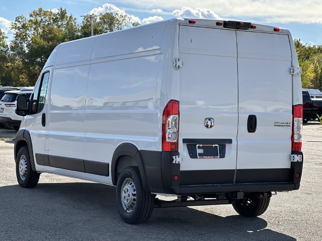 New 2026 RAM ProMaster 2500 w/ Convenience Group FWD image 4