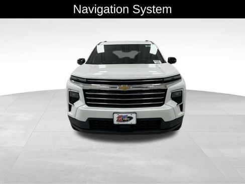 New 2026 Chevrolet Traverse LT AWD/4WD image 2