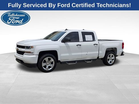 Used 2018 Chevrolet Silverado 1500 Custom w/ Custom Value Package AWD/4WD image 1