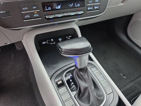 Used 2024 Hyundai Kona SEL FWD image 26