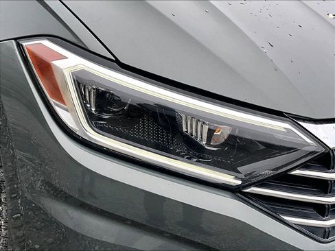 Used 2019 Volkswagen Jetta SEL image 26