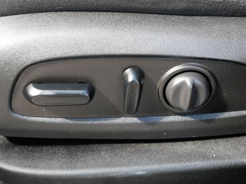 Used 2019 Chevrolet Traverse LT image 20