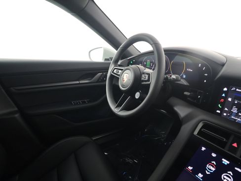 New 2025 Porsche Taycan 4 Cross Turismo AWD/4WD image 12