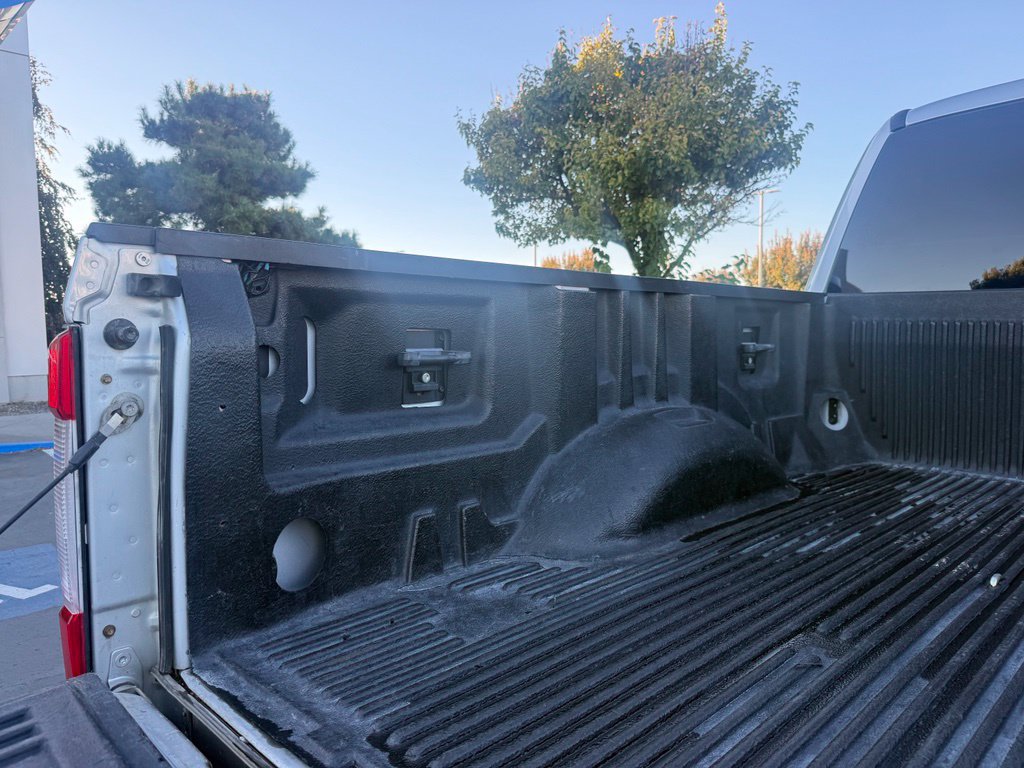 Used 2017 Ford F250 XLT AWD/4WD image 21