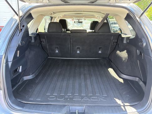 Used 2019 Subaru Outback 2.5i Premium AWD/4WD image 4