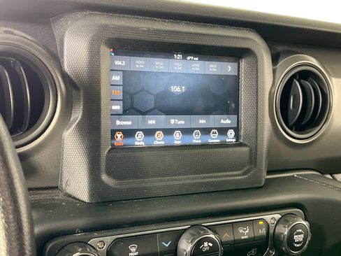 Used 2023 Jeep Wrangler Sport AWD/4WD image 14