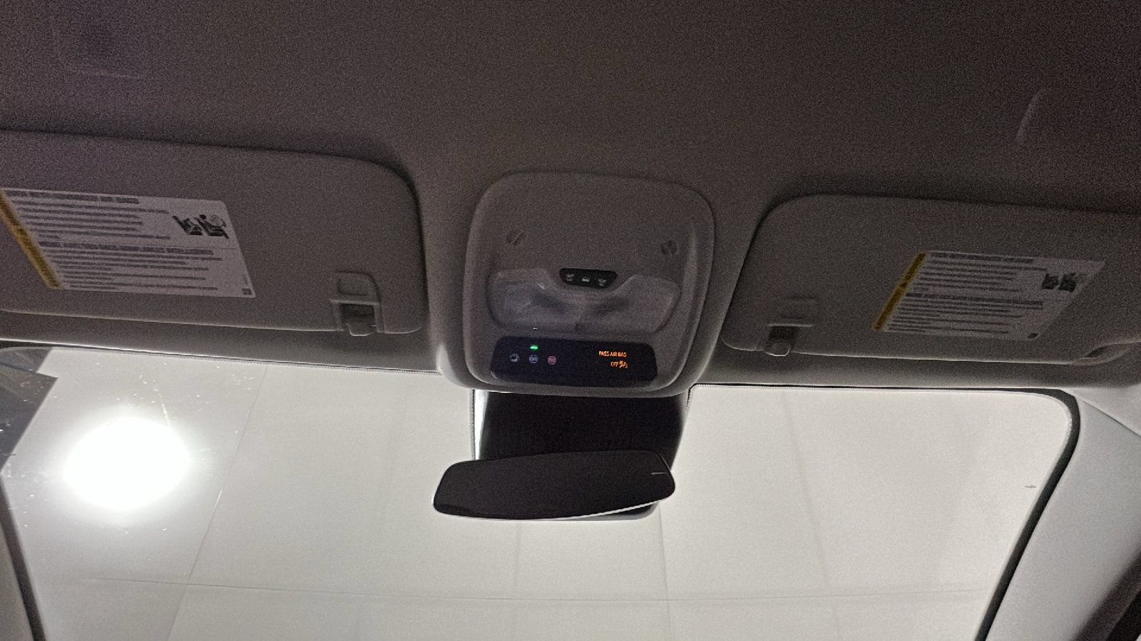 Used 2027 Chevrolet Bolt RS FWD image 30