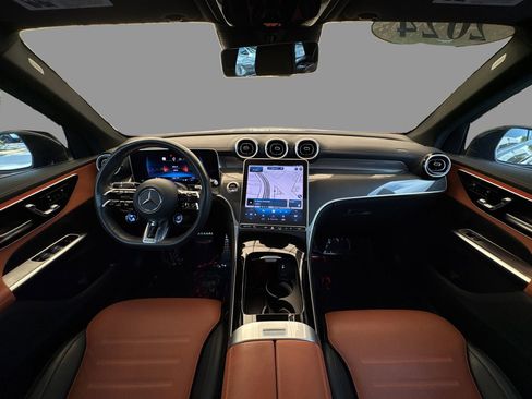 Used 2024 Mercedes-Benz GLC 43 AMG 4MATIC image 22