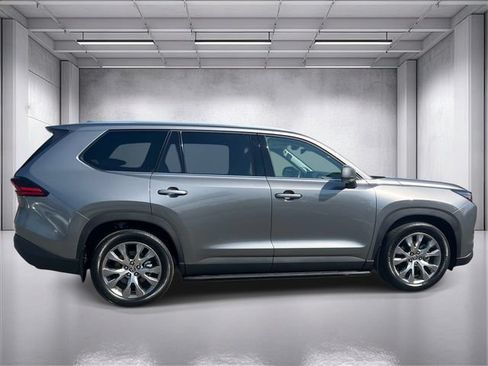 Used 2025 Toyota Grand Highlander AWD Hybrid image 2