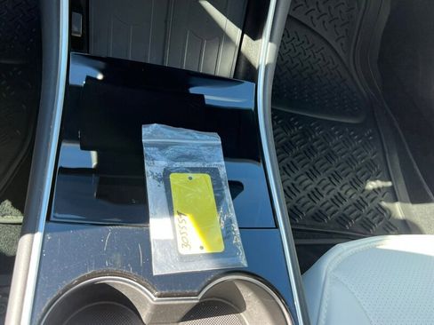 Used 2018 Tesla Model 3 Long Range image 31