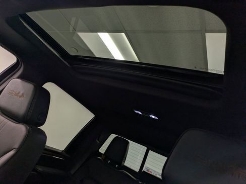 Used 2024 Chevrolet Silverado 3500 High Country w/ High Country Premium Package image 21