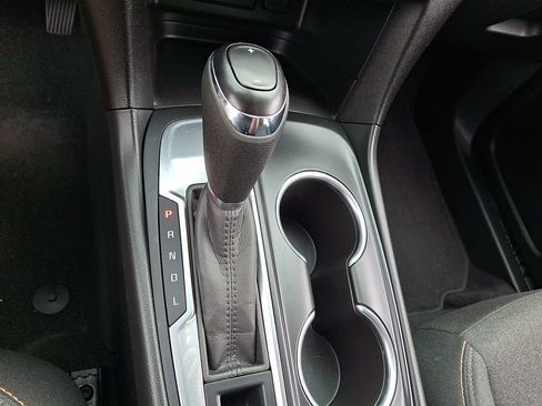 Used 2020 Chevrolet Equinox LT FWD image 17