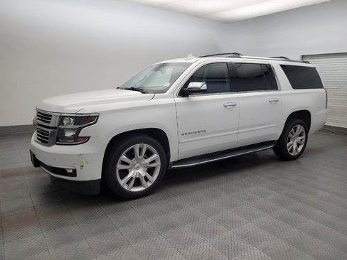 Used 2017 Chevrolet Suburban Premier image 2