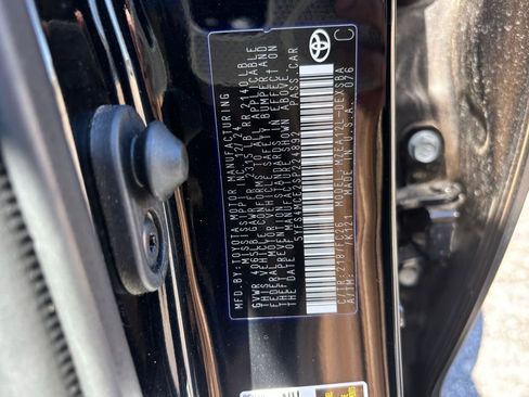 Used 2025 Toyota Corolla SE image 13