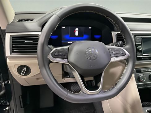 Used 2022 Volkswagen Atlas SE FWD image 16