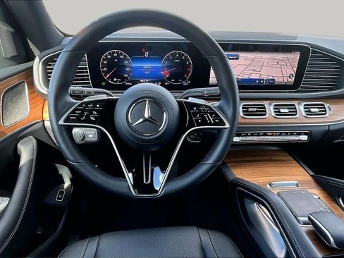 Certified 2026 Mercedes-Benz GLE 350 4MATIC image 11