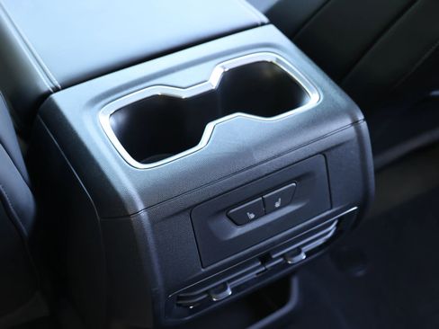 Used 2024 GMC Sierra EV Denali image 26