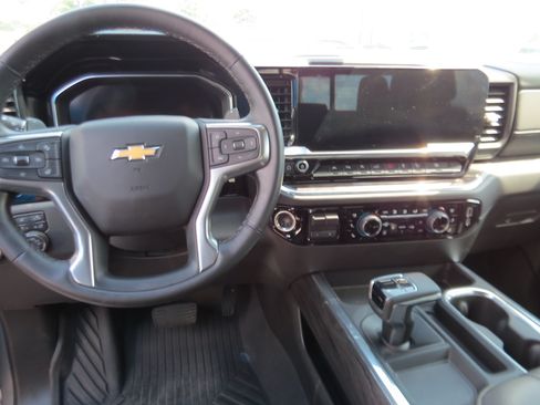 Used 2025 Chevrolet Silverado 1500 LTZ w/ Technology Package AWD/4WD image 18