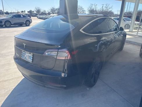 Used 2019 Tesla Model 3 Standard Range Plus image 4