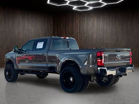 Used 2026 Ford F450 Lariat w/ Lariat Premium Package AWD/4WD image 6