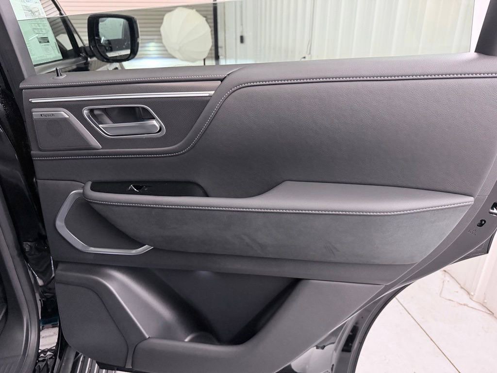 Certified 2026 INFINITI QX80 Luxe w/ Cargo Package RWD image 43