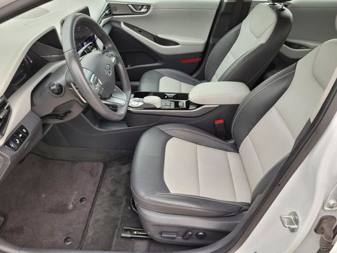Used 2020 Hyundai Ioniq Limited image 21