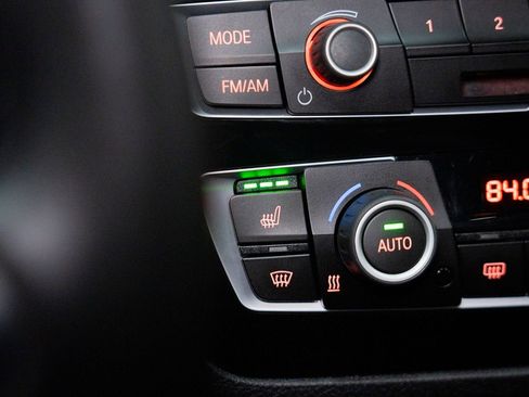 Used 2018 BMW M2 image 46