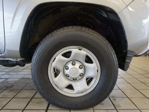 Certified 2023 Toyota Tacoma SR image 30