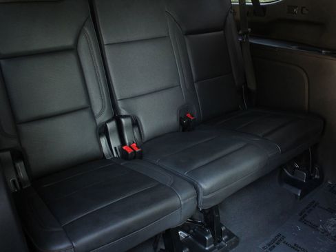 Used 2023 Chevrolet Suburban High Country AWD/4WD image 20