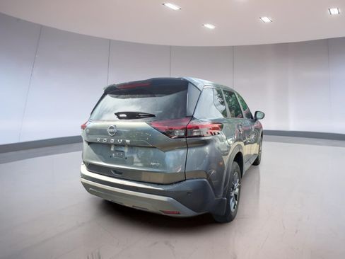 Used 2023 Nissan Rogue S AWD/4WD image 4