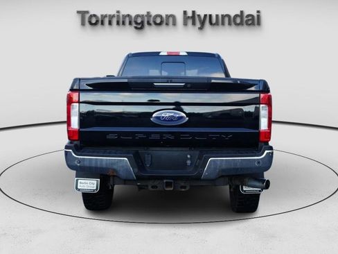 Used 2017 Ford F250 Lariat w/ Chrome Package image 6