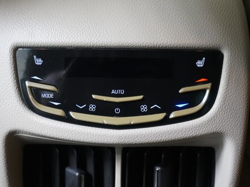 Used 2014 Cadillac SRX Premium image 13