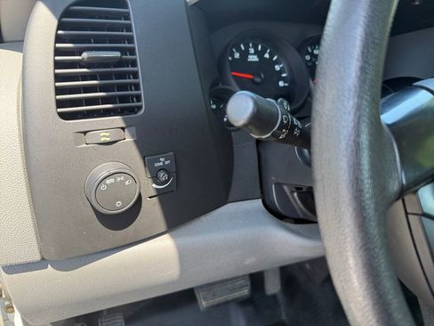 Used 2011 GMC Sierra 1500 W/T RWD image 11