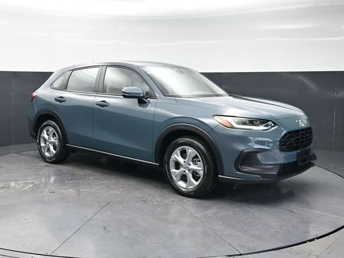 Used 2025 Honda HR-V LX image 3