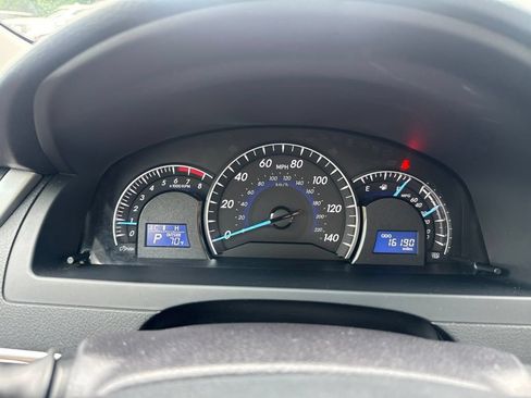 Used 2014 Toyota Camry XLE w/ Leather Package FWD image 26
