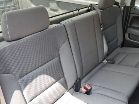 Used 2019 Chevrolet Silverado 1500 LT AWD/4WD image 12