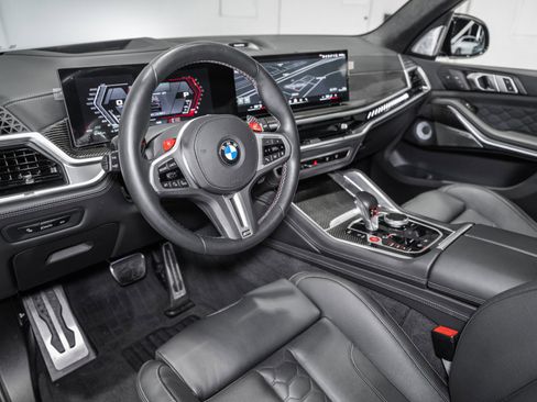 Used 2024 BMW X5 M Competition w/ Executive Package image 18