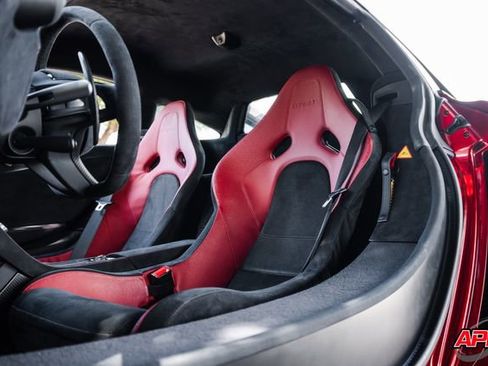 Used 2016 McLaren 675LT Coupe RWD image 5