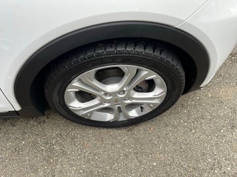 Used 2020 Chevrolet Bolt LT image 13