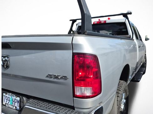 Used 2015 RAM 2500 Tradesman w/ Chrome Appearance Group AWD/4WD image 8