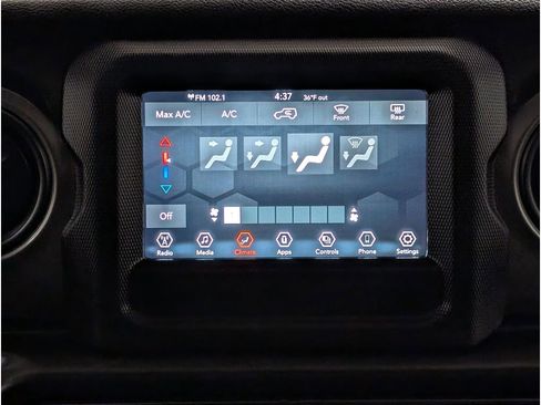 Used 2022 Jeep Wrangler Unlimited Sport image 14