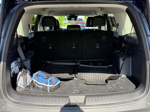 Used 2025 Hyundai Santa Fe SEL FWD image 4