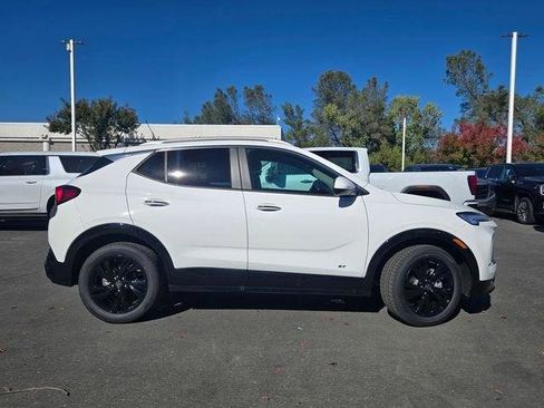 Used 2026 Buick Encore GX Sport Touring w/ Comfort Package FWD image 3